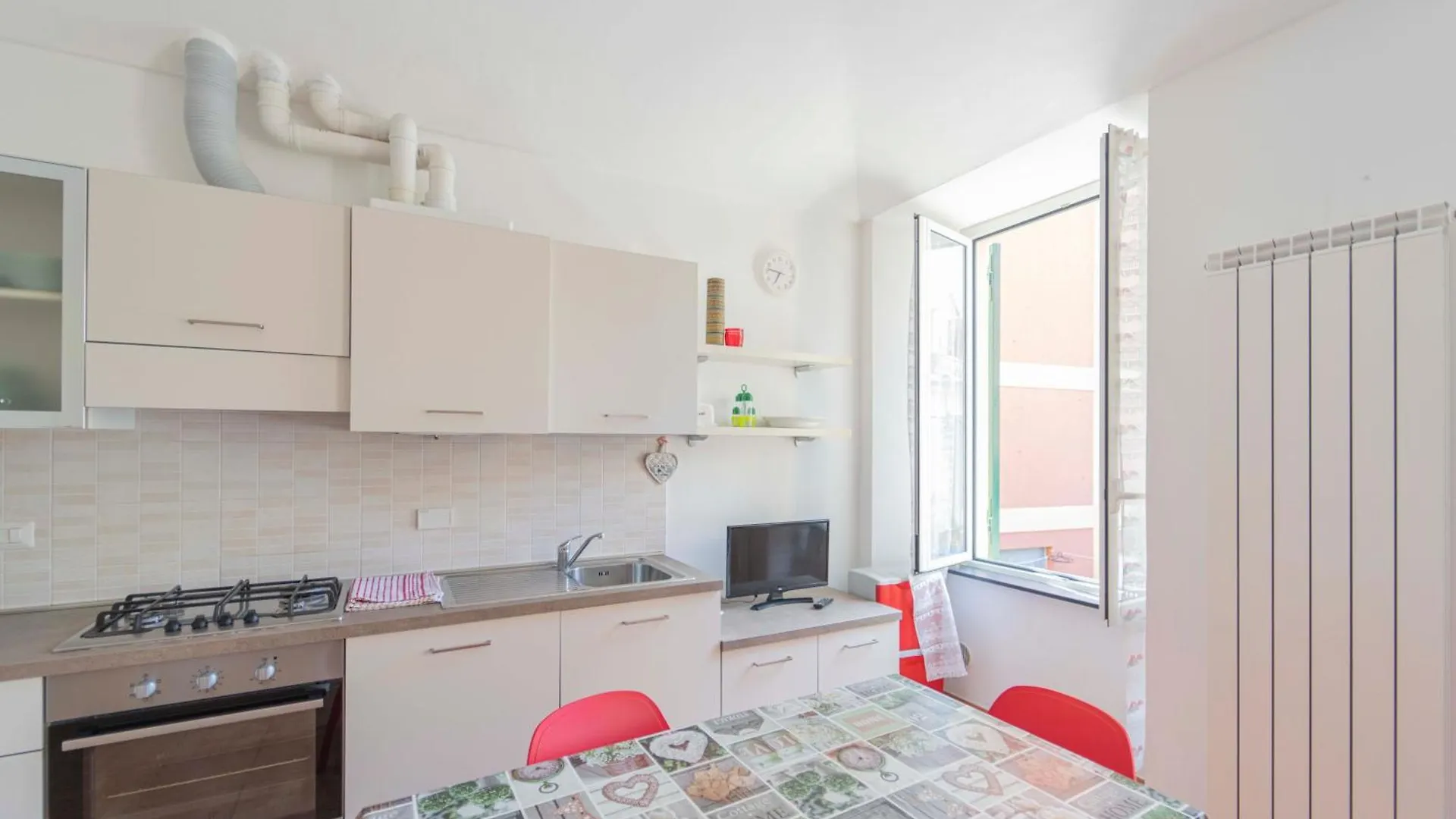 096 - Casa Al Borgo Cavi Di Lavagna, 150 Metri Dal Mare Apartment